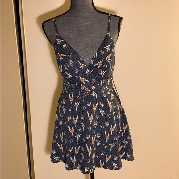 Lulus Dresses & Skirts - Lulu dress (size M)